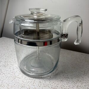 Vintage glass Pyrex Flameware XL 9c. coffee percolator with all the inside parts